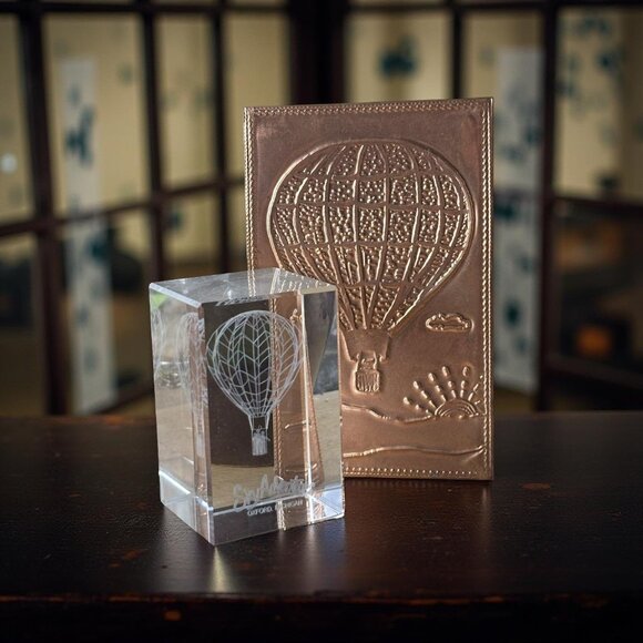 Vintage Hot Air Balloon Collector’s Duo – Crystal 3D Etched Sky Adventures Souve - Picture 6 of 7
